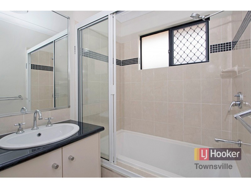 58 Daintree Drive, Bushland Beach QLD 4818