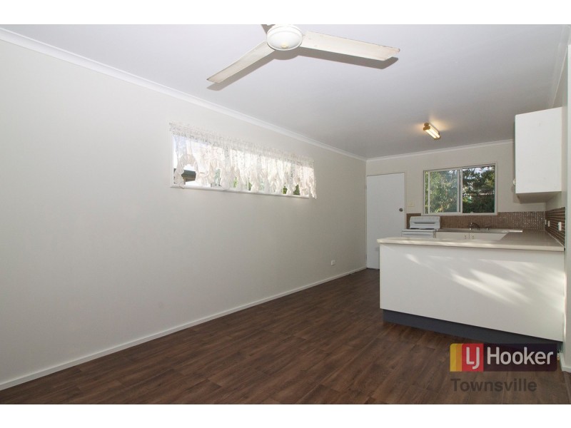 8 Lara Street, Cranbrook QLD 4814