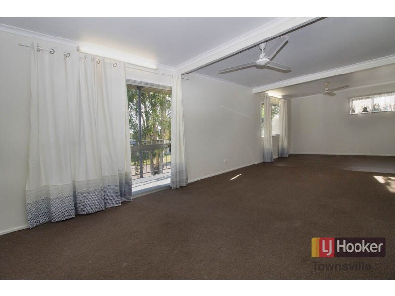 8 Lara Street, Cranbrook QLD 4814