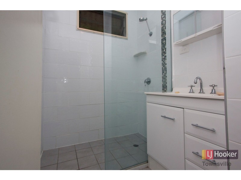 48 Fulham Road, Pimlico QLD 4812