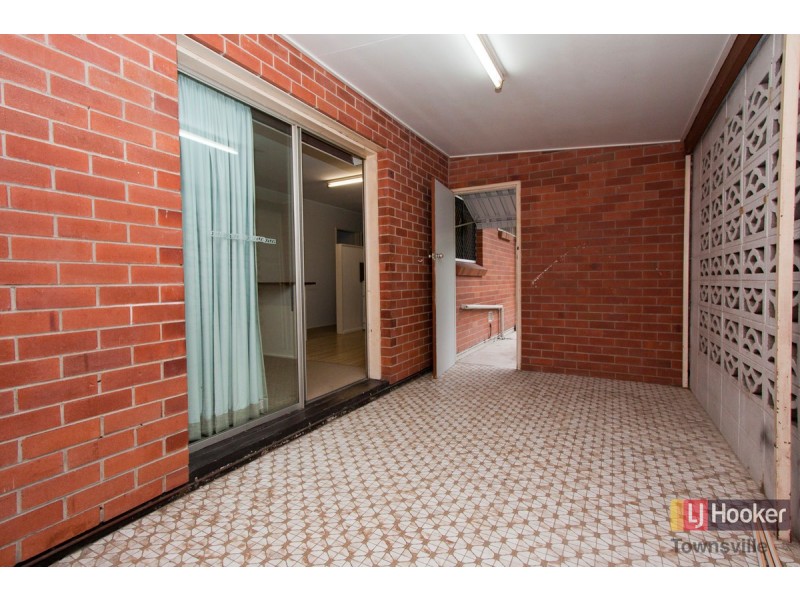 48 Fulham Road, Pimlico QLD 4812