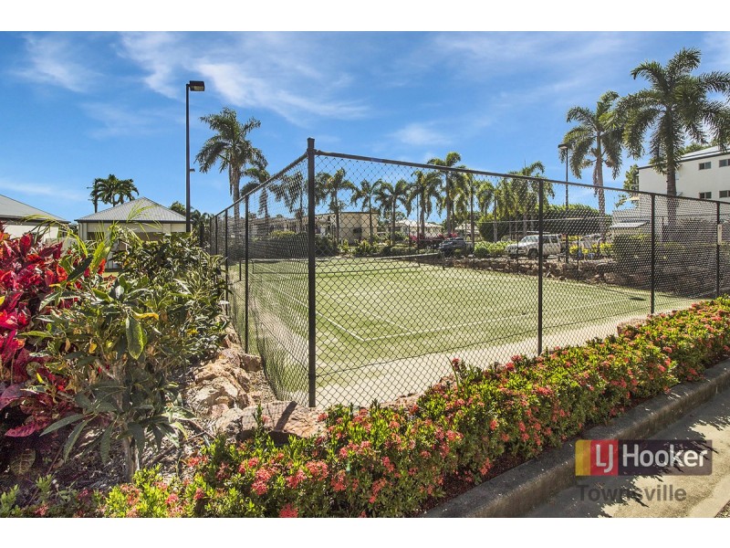 74/34 Bundock Street, Belgian Gardens QLD 4810