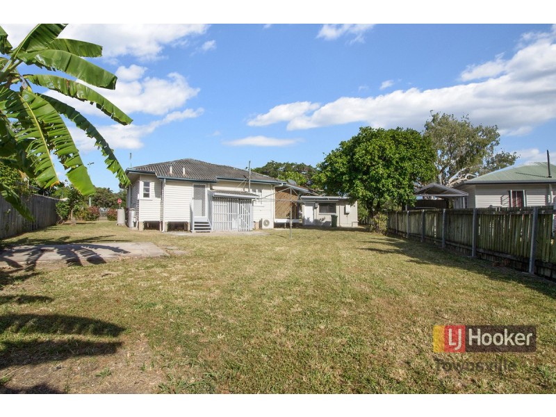 31 Downs Street, Gulliver QLD 4812