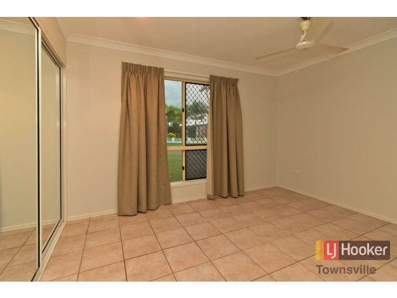 8 Conferta Court, Kirwan QLD 4817