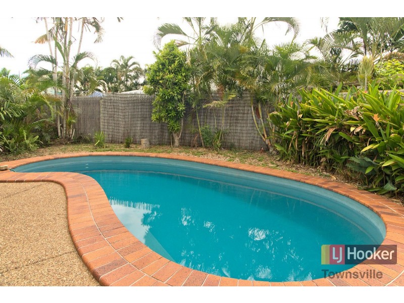 8 Conferta Court, Kirwan QLD 4817