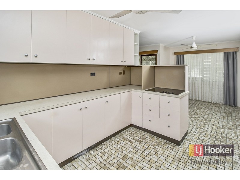 13 Kelso Street, Aitkenvale QLD 4814