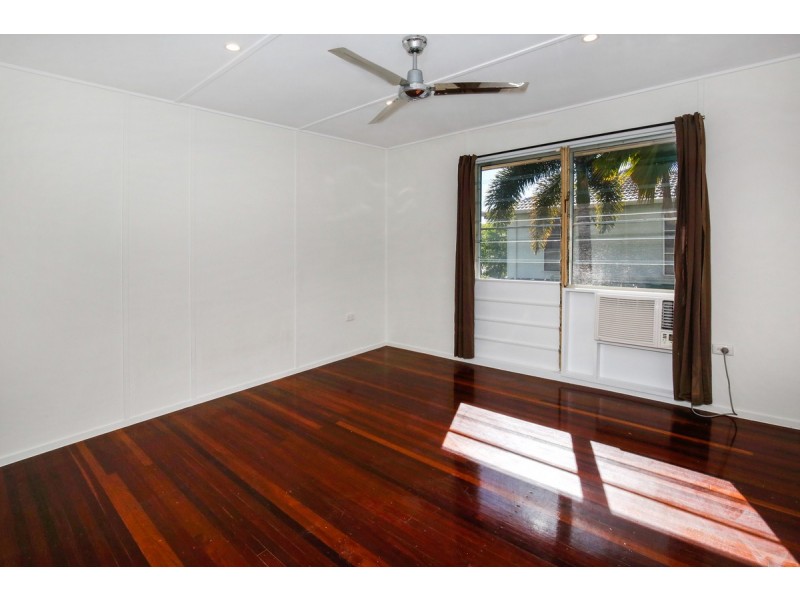 26 Riechelmann Street, Heatley QLD 4814