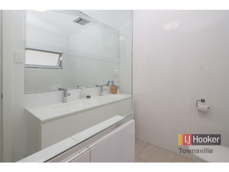 45 Lindsay Street, Rosslea QLD 4812