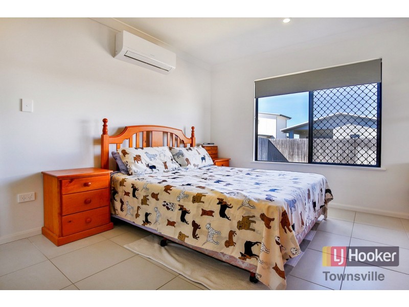 25 Marblewood Circuit, Mount Low QLD 4818
