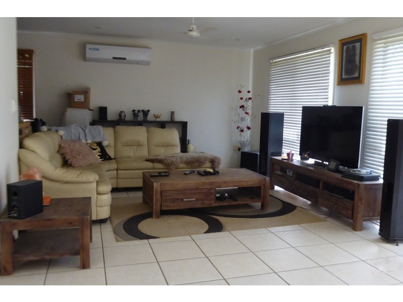 295 Kelso Drive, Kelso QLD 4815