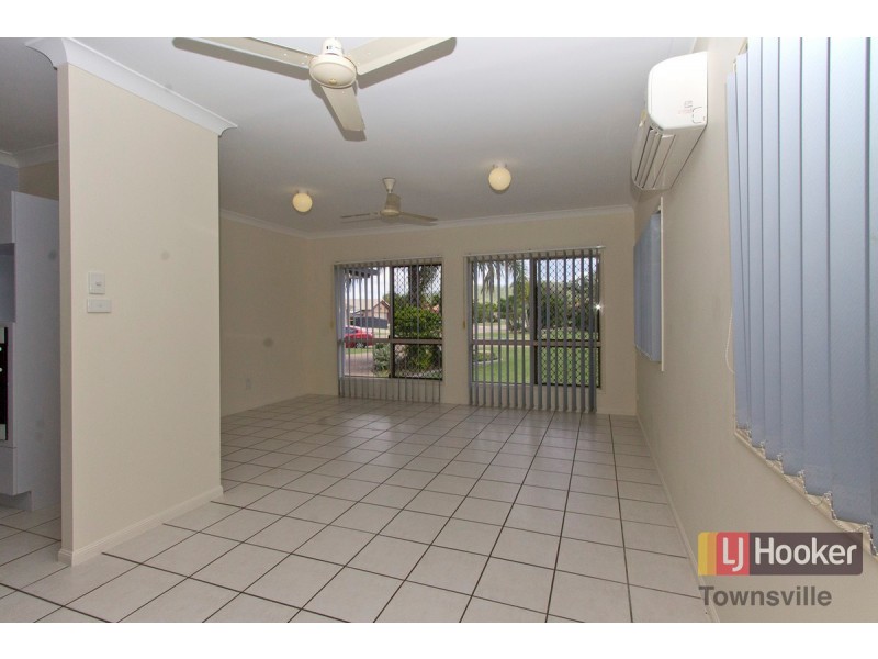 34 Young Circuit, Kirwan QLD 4817