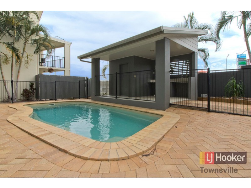 11/2 Freshwater Drive, Douglas QLD 4814