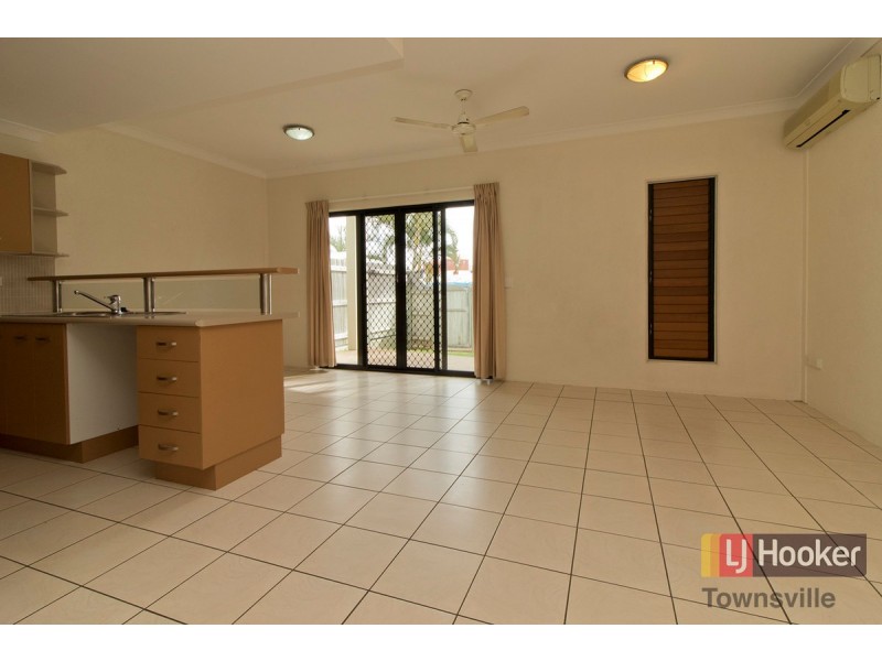 11/2 Freshwater Drive, Douglas QLD 4814