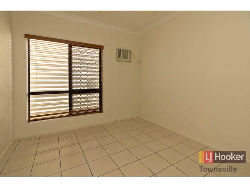 11/2 Freshwater Drive, Douglas QLD 4814