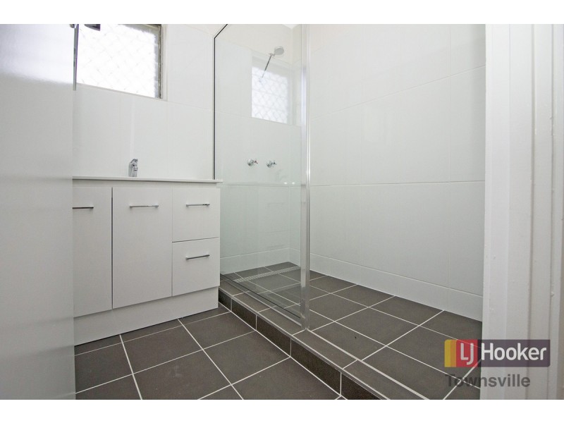 2/13 Elizabeth Street, Aitkenvale QLD 4814