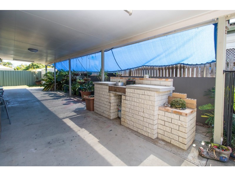 16 Serrano Crescent, Cranbrook QLD 4814