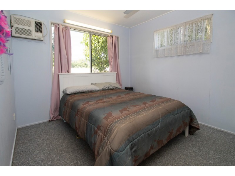 138 Miles Avenue, Kelso QLD 4815