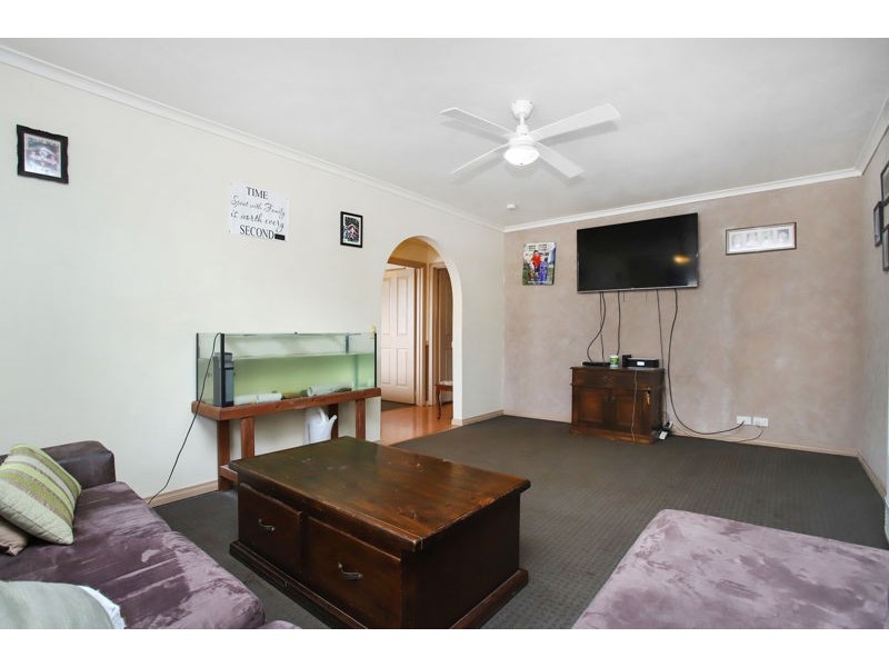 7 Liecester Crescent, Melton VIC 3337