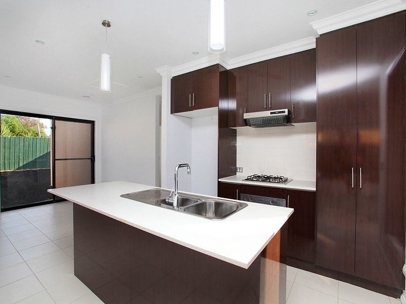 1/35 Toolern Street, Melton South VIC 3338