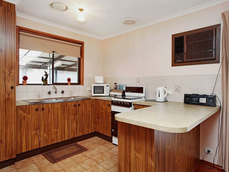 5/11 Henry Street, Melton VIC 3337