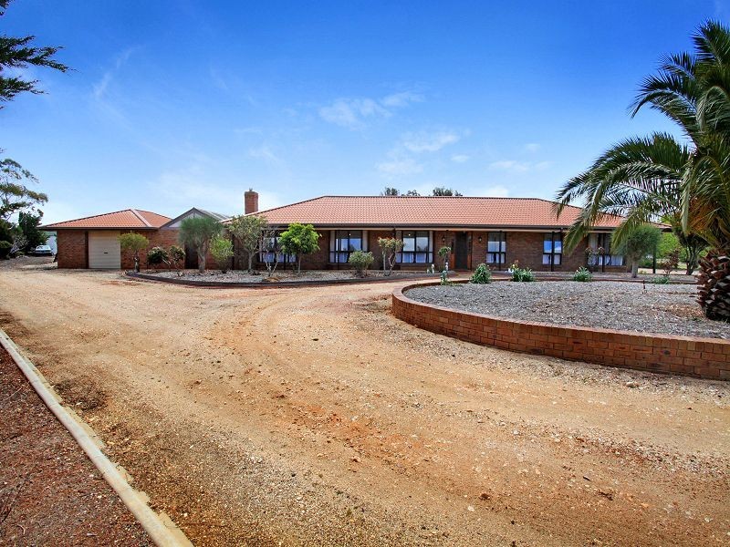 5 Gloaming Ride, Kurunjang VIC 3337