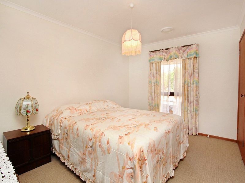 5 Gloaming Ride, Kurunjang VIC 3337