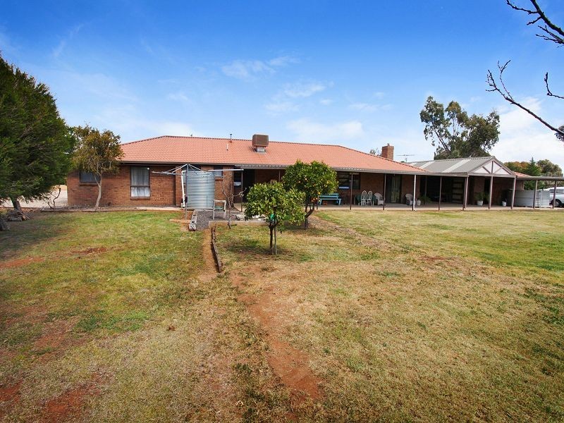 5 Gloaming Ride, Kurunjang VIC 3337