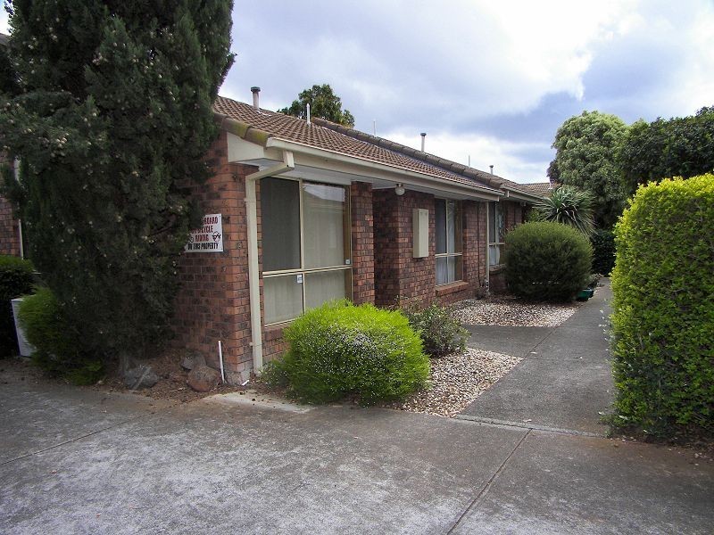 1/9 Raymond Street, Melton South VIC 3338