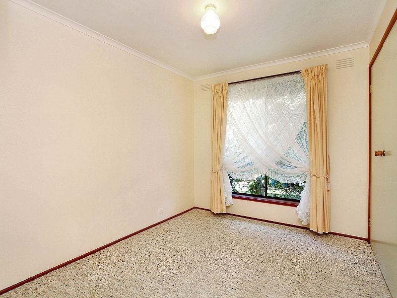 52 Vista Drive, Melton VIC 3337