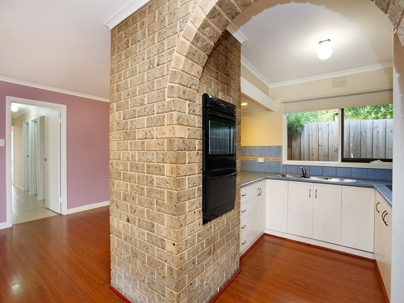 4 Acacia Crescent, Melton South VIC 3338