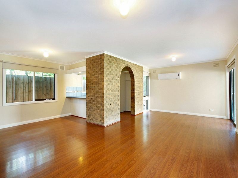 4 Acacia Crescent, Melton South VIC 3338