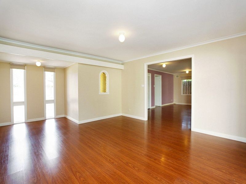 4 Acacia Crescent, Melton South VIC 3338