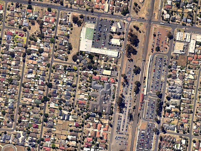 4 Acacia Crescent, Melton South VIC 3338