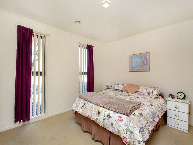 30 Fairhaven Boulevard, Melton West VIC 3337