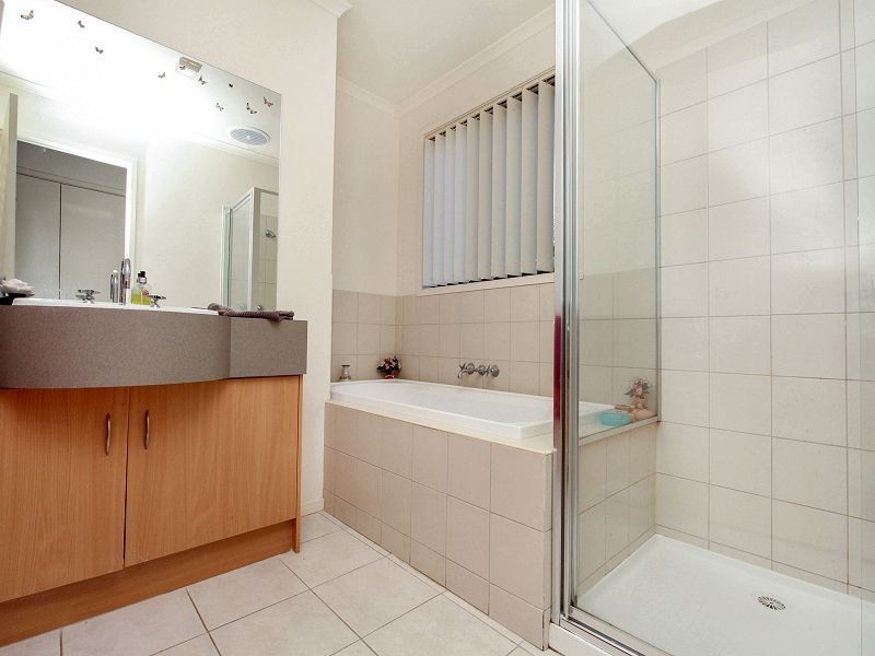 30 Fairhaven Boulevard, Melton West VIC 3337