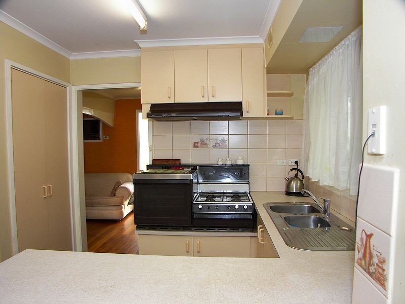 19 Lachlan Road, Melton South VIC 3338