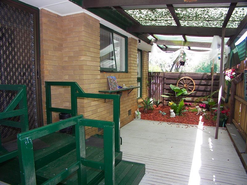 19 Lachlan Road, Melton South VIC 3338