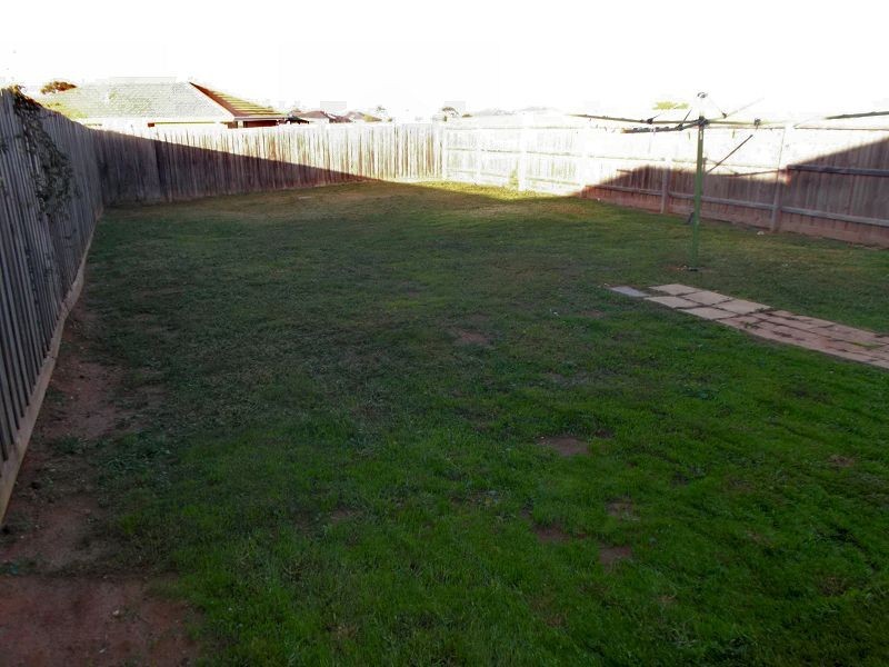 Melton West VIC 3337