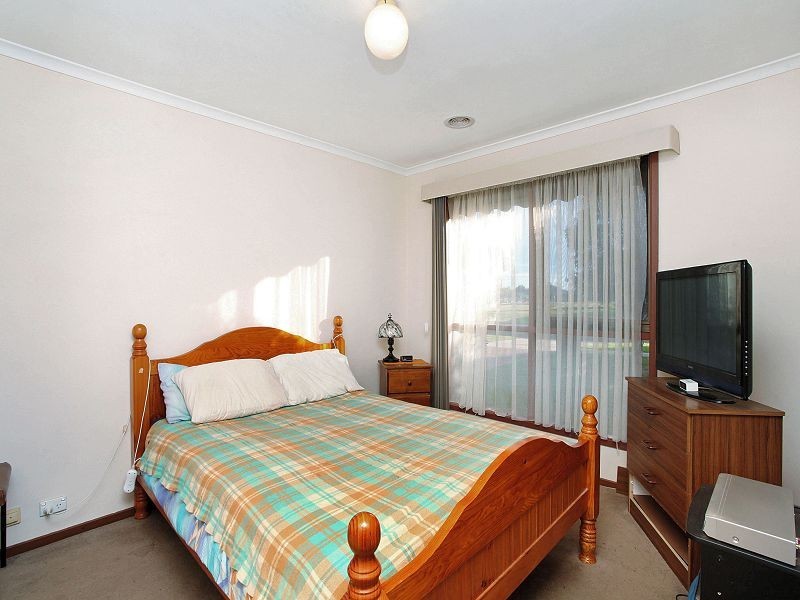 46 Andrew Street, Melton South VIC 3338