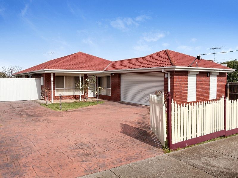 7 Oldershaw Road, Melton VIC 3337