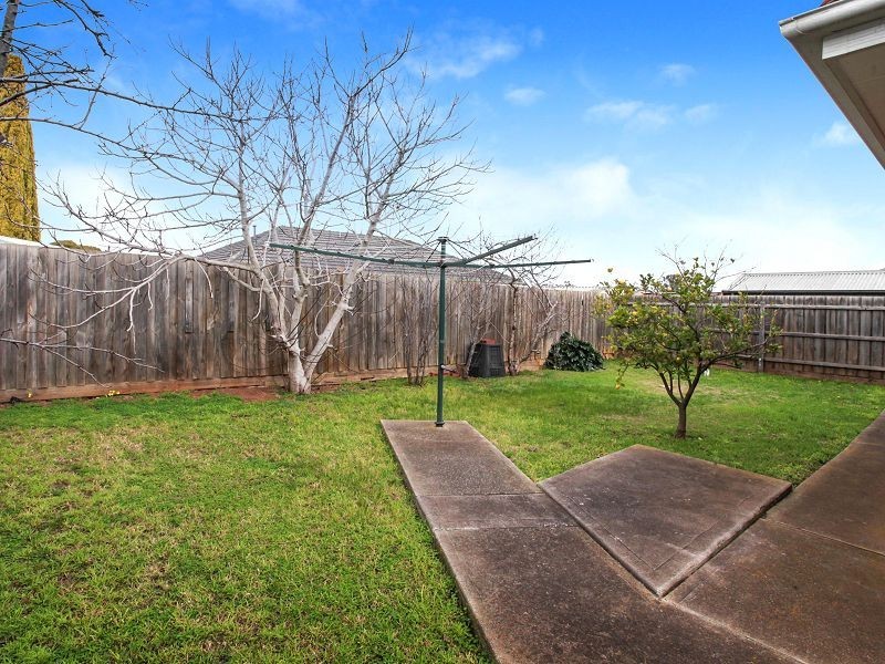 7 Oldershaw Road, Melton VIC 3337