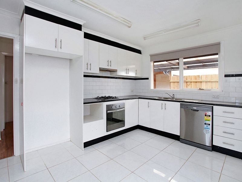 3 Carina Drive, Melton VIC 3337