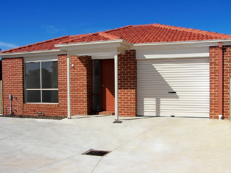 18/8 Phillip Street, Melton VIC 3337