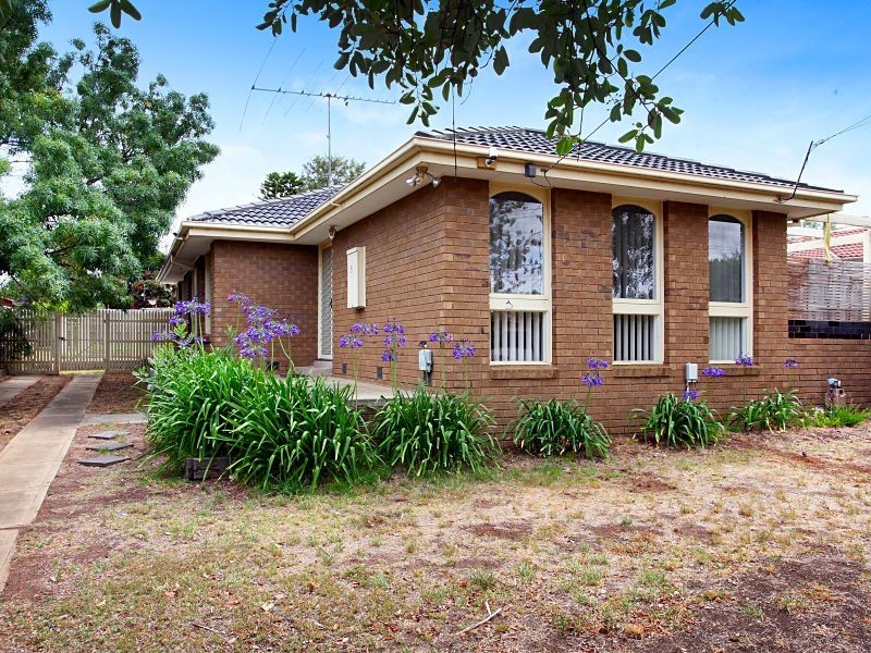 20 Quail Crescent, Melton VIC 3337