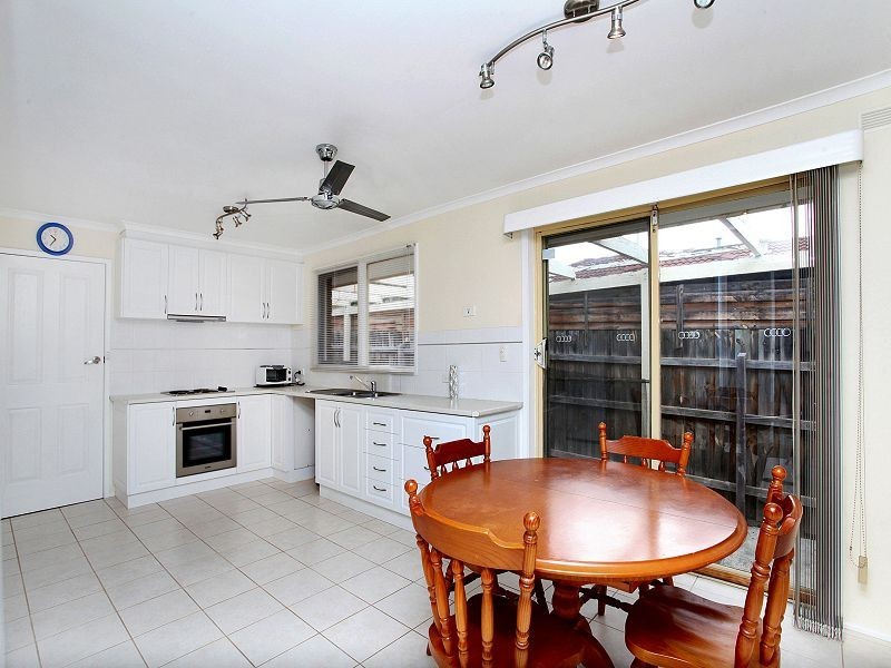 20 Quail Crescent, Melton VIC 3337