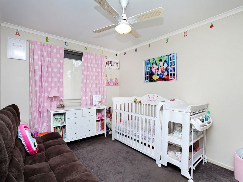 2/6 Oakfield Court, Melton South VIC 3338