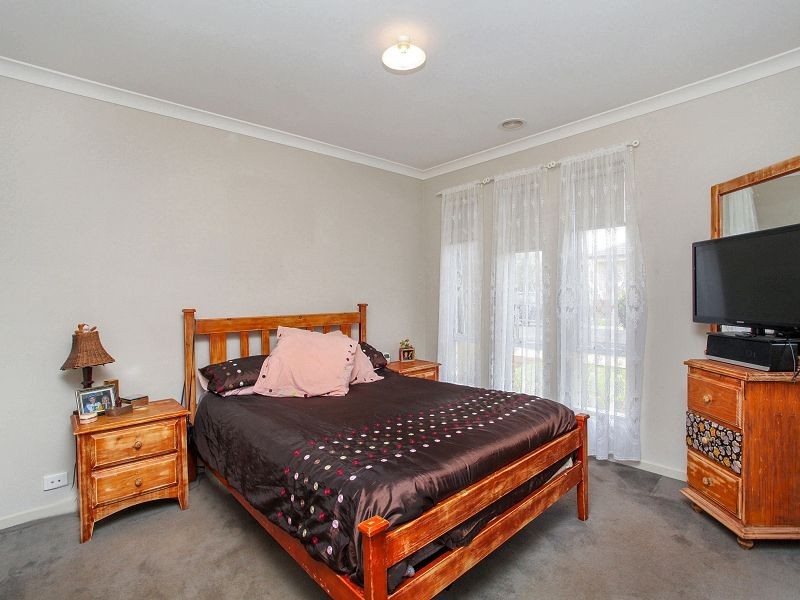 27 Stonehill Drive, Bacchus Marsh VIC 3340