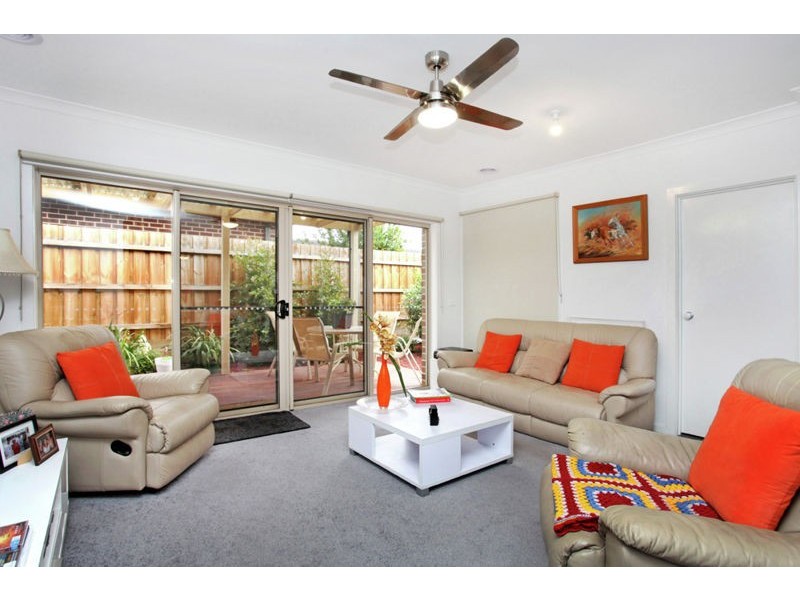 3/241 Coburns Road, Melton West VIC 3337