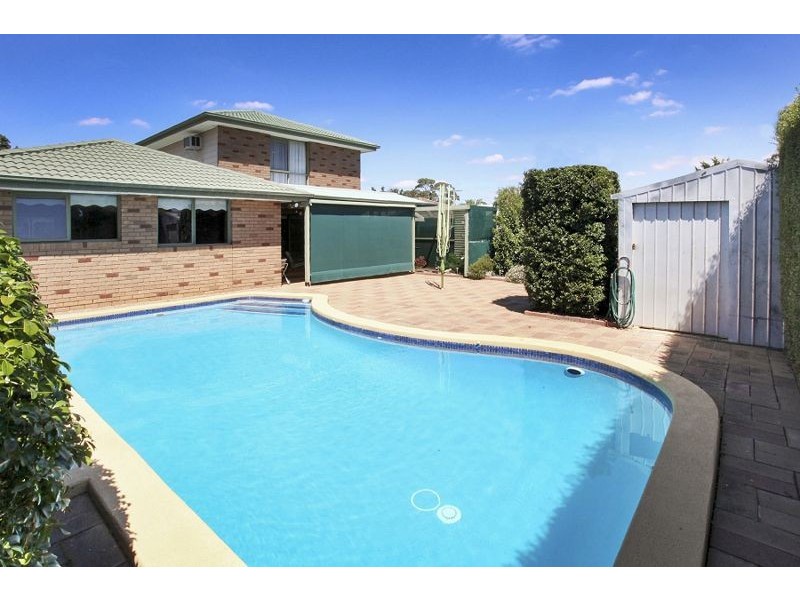 7 Marina Drive, Melton VIC 3337