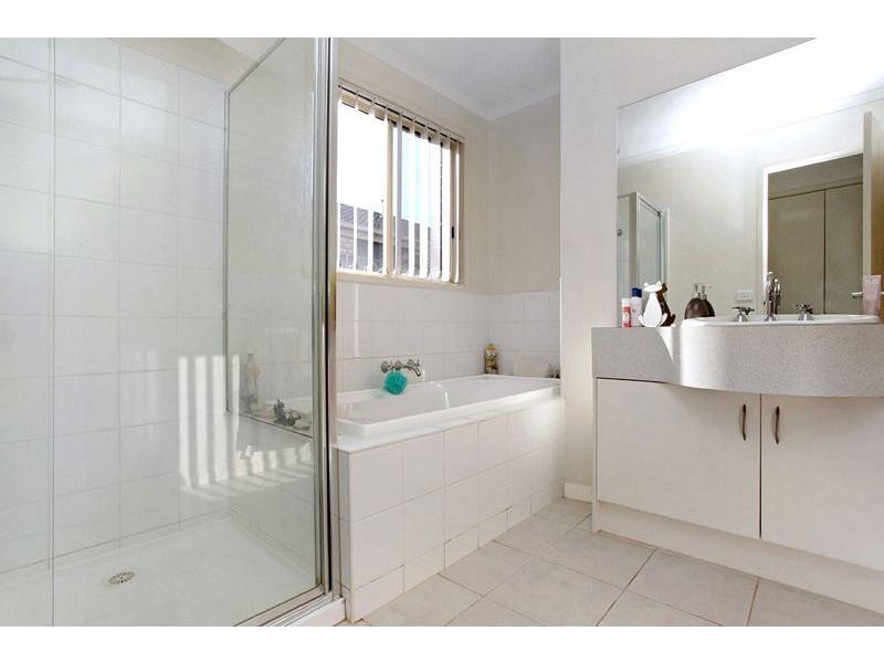 16 Fairhaven Boulervard, Melton West VIC 3337